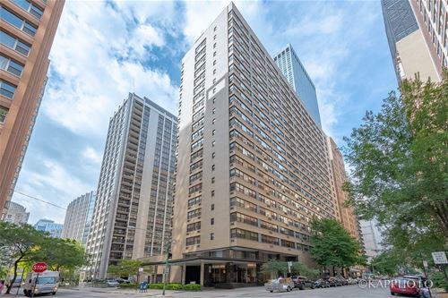 850 N Dewitt Unit 17I, Chicago, IL 60611