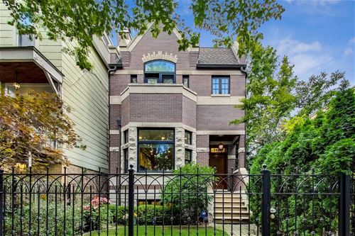 3422 N Hoyne, Chicago, IL 60618