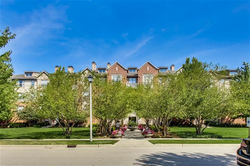 1950 Farnsworth Unit 109, Northbrook, IL 60062