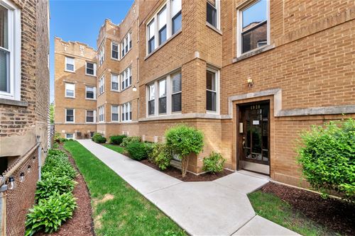 1928 W Addison Unit 1N, Chicago, IL 60613