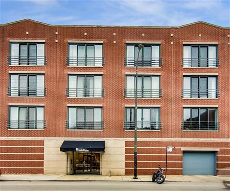 2011 W Belmont Unit 203, Chicago, IL 60618