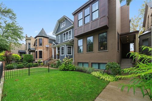 2743 N Mozart, Chicago, IL 60647