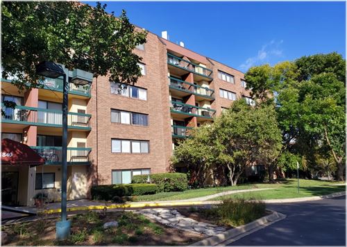 1840 Huntington Unit 513, Hoffman Estates, IL 60169