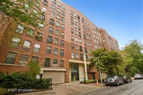 711 W Gordon Unit 804, Chicago, IL 60613