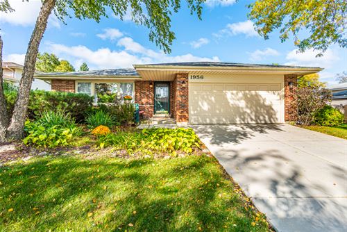 1956 W Spring Ridge, Arlington Heights, IL 60004