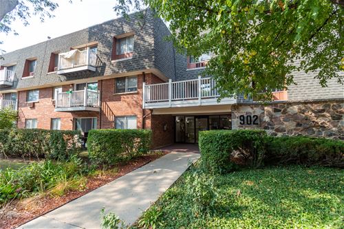 902 Ridge Unit 103, Elk Grove Village, IL 60007