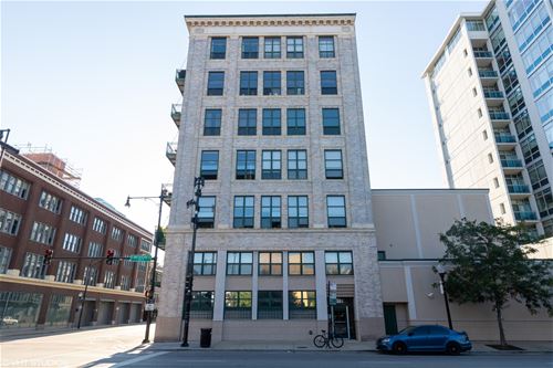 1801 S Michigan Unit 404, Chicago, IL 60616