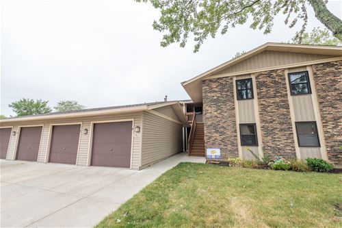 5865 Rembrandt Unit D, Hanover Park, IL 60133