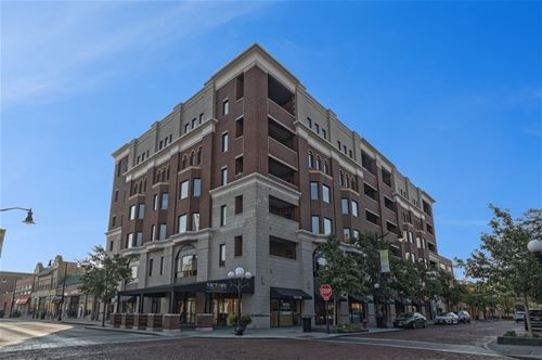 110 S Marion Unit 503, Oak Park, IL 60302