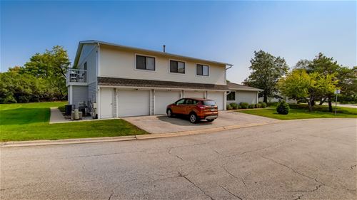 331 Regatta Unit -, Schaumburg, IL 60194