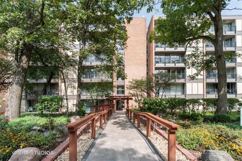 6010 Oakwood Unit 3K, Lisle, IL 60532