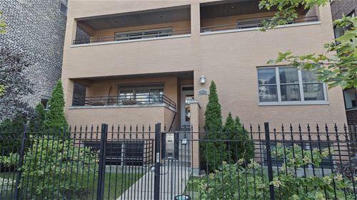 1425 W Grand Unit 3W, Chicago, IL 60642