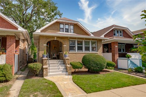 1004 S Kenilworth, Oak Park, IL 60304