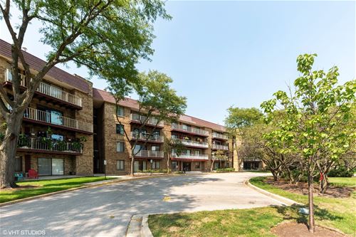 5400 Astor Unit 213, Rolling Meadows, IL 60008