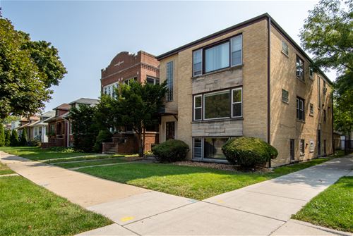 5559 W Giddings, Chicago, IL 60630