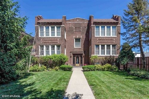 430 Wesley Unit 2S, Oak Park, IL 60302