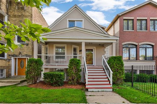 4602 N Avers, Chicago, IL 60625