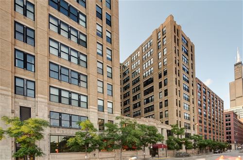 728 W Jackson Unit 718, Chicago, IL 60661