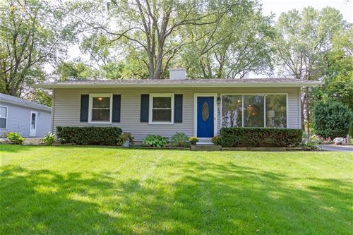 123 S Seebert, Cary, IL 60013