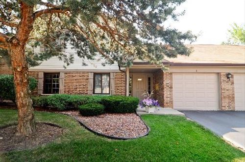 4214 N Mallard Unit 6, Arlington Heights, IL 60004