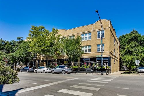 2232 W Roscoe Unit 2, Chicago, IL 60618