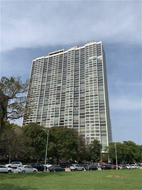 2800 N Lake Shore Unit 603, Chicago, IL 60657