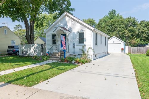 609 Cleveland, Batavia, IL 60510