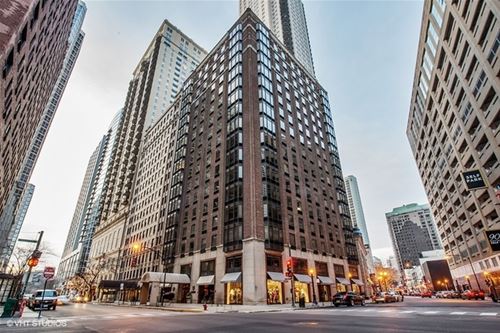 40 E Delaware Unit 801, Chicago, IL 60611