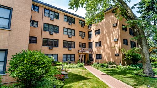 500 Washington Unit 202, Oak Park, IL 60302