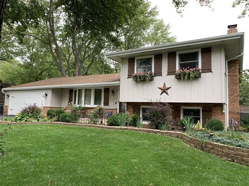 38w146 Toms Trail, St. Charles, IL 60175