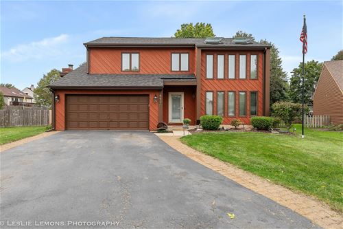 1139 Lakeside, Naperville, IL 60564