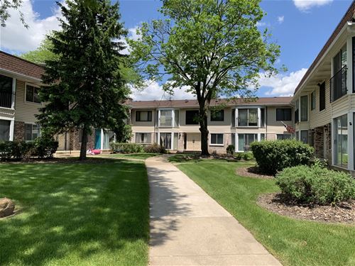 2640 Mitchell Unit 3, Woodridge, IL 60517