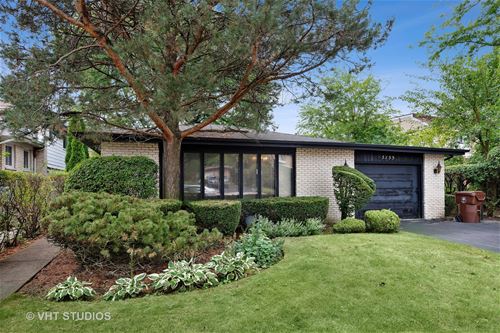 5155 Weber, Skokie, IL 60077