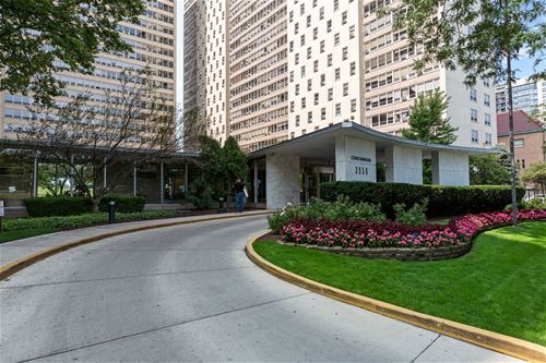 3950 N Lake Shore Unit 1809, Chicago, IL 60613