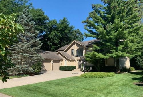 68 E St Andrews, Deerfield, IL 60015