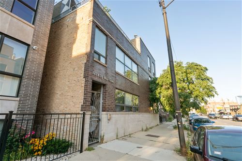 1424 W Grand Unit 5, Chicago, IL 60642