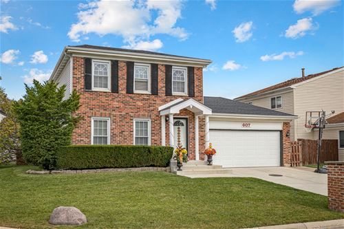 607 Nekoma, Carol Stream, IL 60188