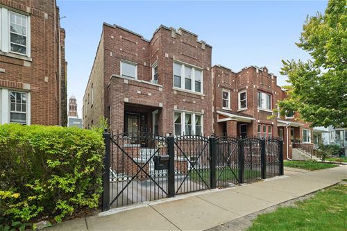 3637 W Oakdale, Chicago, IL 60618