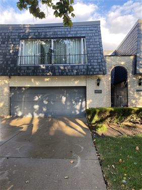 9831 S Karlov, Oak Lawn, IL 60453