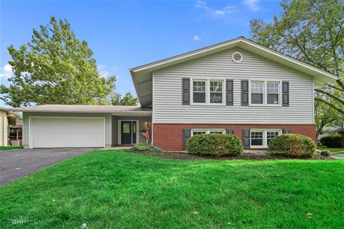 2711 Pershing, Woodridge, IL 60517