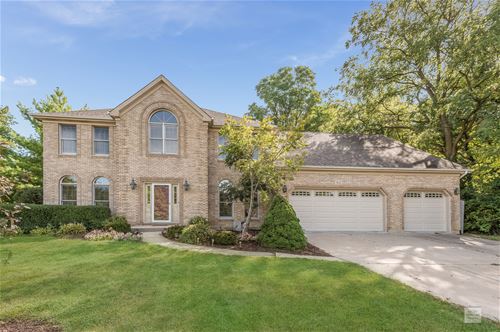 93 Crooked Creek, Yorkville, IL 60560