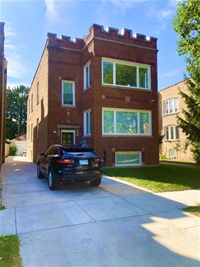 4542 N Kenton, Chicago, IL 60630