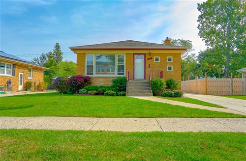 1611 Norfolk, Westchester, IL 60154