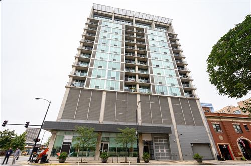 700 W Van Buren Unit 808, Chicago, IL 60607