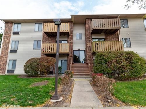 746 Prescott Unit 102, Roselle, IL 60172