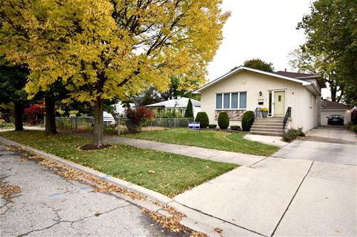 6716 W Byron, Chicago, IL 60634