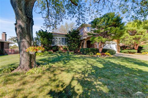 1120 68th, Downers Grove, IL 60516