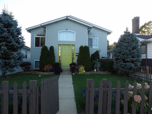 1303 Grand, Waukegan, IL 60085