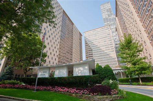 3950 N Lake Shore Unit 1825, Chicago, IL 60613