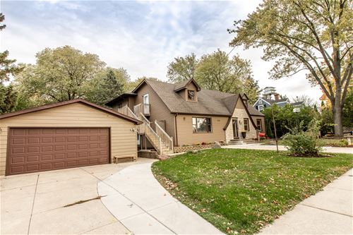 275 S Slusser, Grayslake, IL 60030